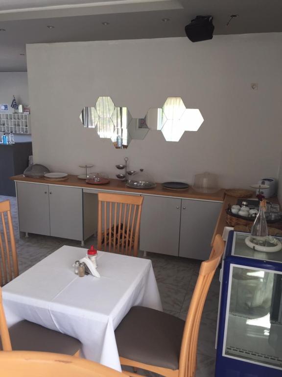 Hotel Alkyonides Hotel Apartments, Griechenland, Kremasti. Großes 23